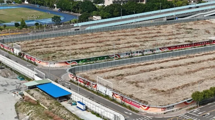 d2055bee0af10e02eb3e07aa073692fd_750