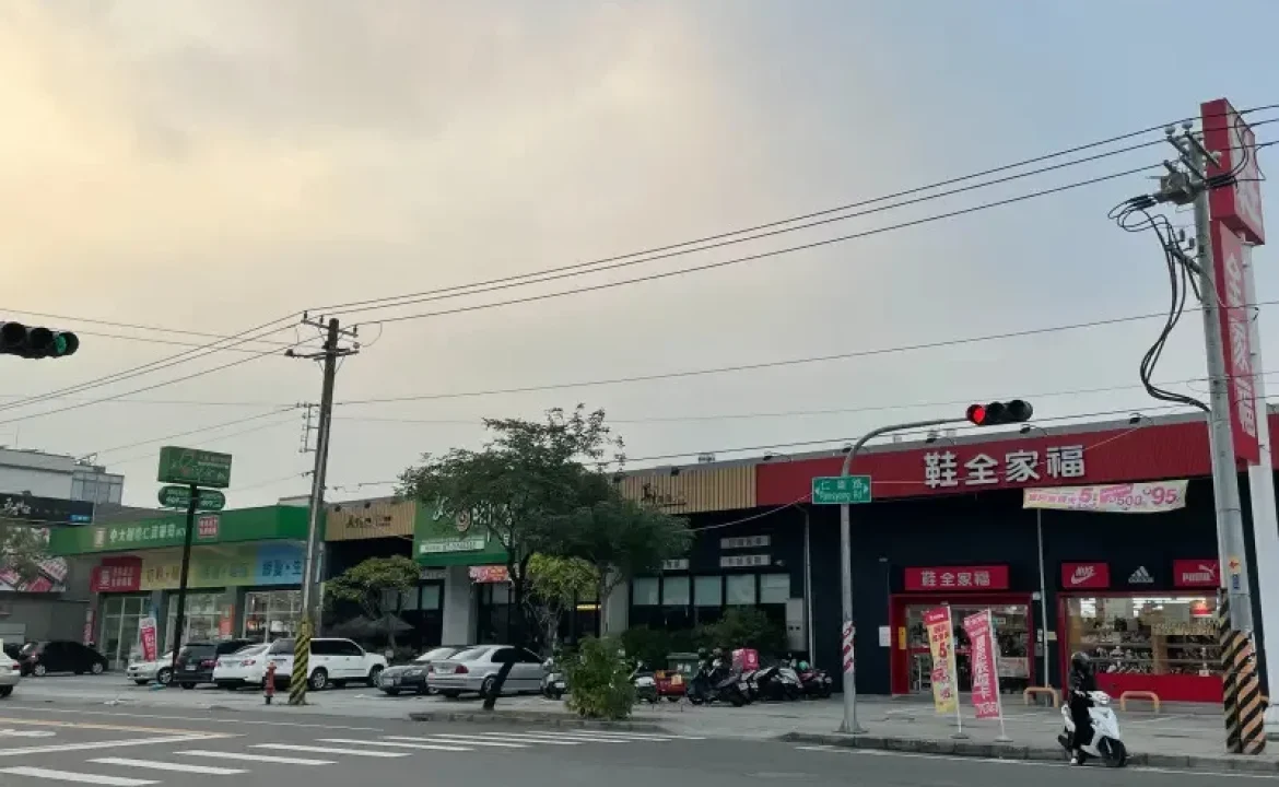 a39eb821677ff1d5de9c3165ef1f70e4